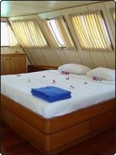 Queen Scuba's Master cabin